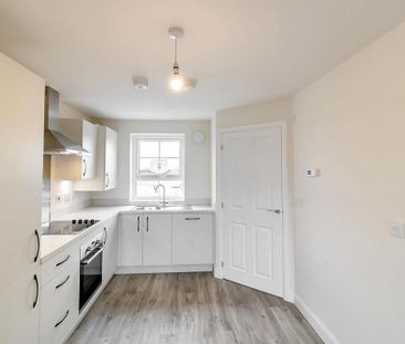 2 bedroom terraced house to rent - Photo 3