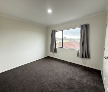 4 Bedroom Property with 2 Lounges&excl;&excl; - Photo 1