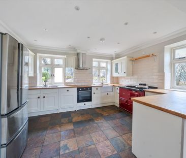 A charming two-bedroom cottage at the heart of the Gorhambury Estat... - Photo 6