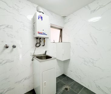 Spacious 3-Bedroom Apartment in Landmark “Greentrees” – Chatswood - Photo 6