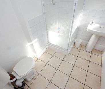 6 bedroom house to rent - Photo 4