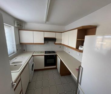 3 bedroom detached bungalow to rent - Photo 4