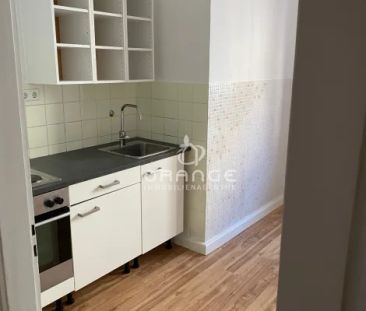 ***Ruhige 2 Zimmer Wohnung in der Osianderstrasse auf Zeit*** - Photo 1