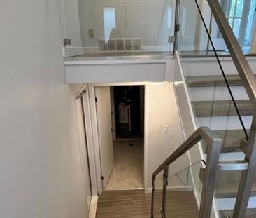 For Lease - 213 Northlake Drive, Waterloo, Ontario - Photo 5