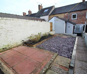 2 bedroom terraced house to rent - Photo 6