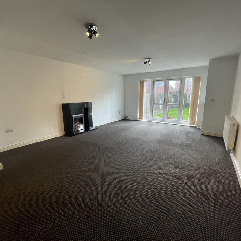 4 bedroom townhouse to rent - Photo 1