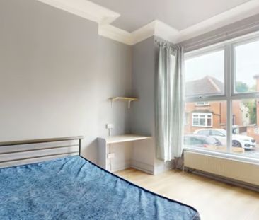 7 Bed - 53 Richmond Avenue, Hyde Park, Leeds - LS6 1DB - Student - Photo 1