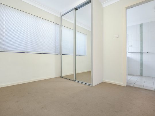 2/177 Church Street, WOLLONGONG - Photo 1