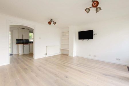 2 bedroom terraced house to rent - Photo 2