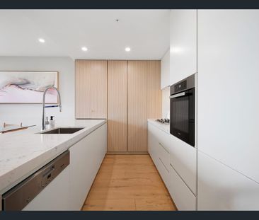 Spacious One Bedroom Apartment in YarraBend - Photo 4