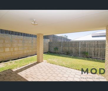 8 Derwent St, Ellenbrook, WA 6069 - Photo 4