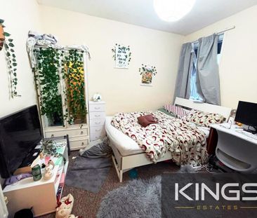 5 bedroom semi-detached house to rent - Photo 6