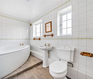 A five-bedroom detached family home situated in Wendover, benefitin... - Photo 6
