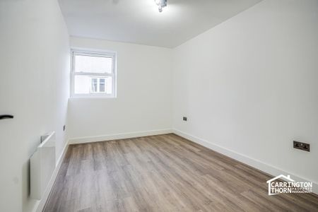 3 bedroom flat to rent - Photo 2