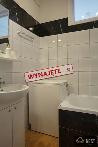 Kawalerka do wynajęcia w samym centrum miasta ! - Zdjęcie 2