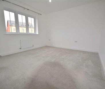 Springfield Drive, Derby - Photo 5