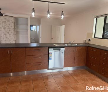 3 bedroom 2 bathroom unfurnished home in Newell Beach - Photo 3