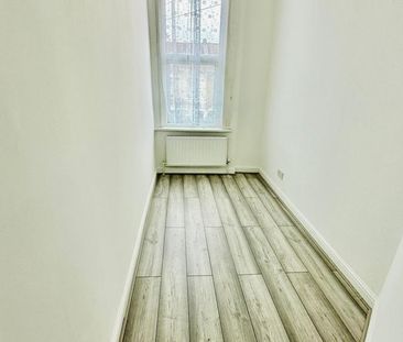 4 bedroom terraced house to rent - Photo 5