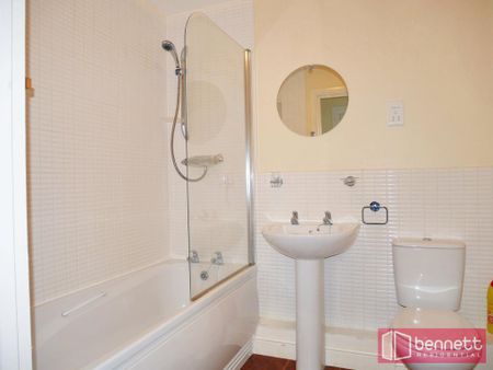 1 bedroom flat to rent - Photo 4
