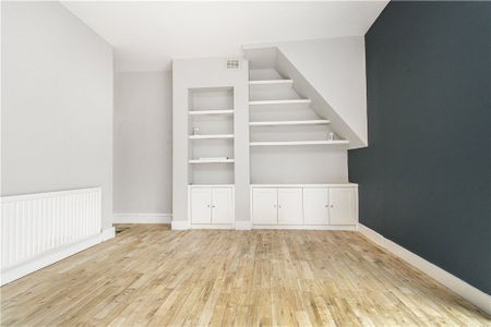 Salterford Road, London, SW17 9TF - Photo 2