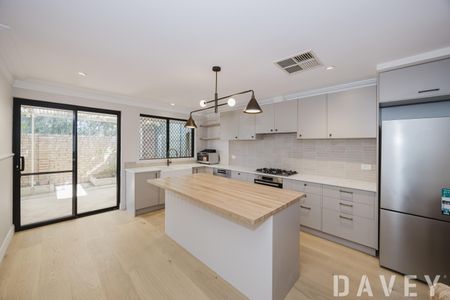 6/163 Abbett Street, Scarborough WA 6019 - Villa For Rent - $850 | Domain - Photo 2