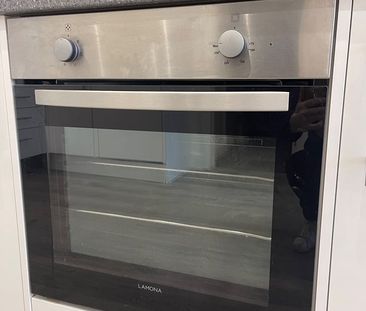 1 Bed Flat, Power House, W3 - Photo 6