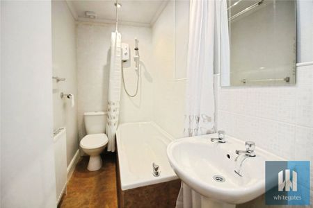 Harley Place, Rastrick, Brighouse, HD6 - Photo 5