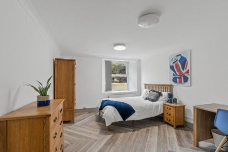 3 bedroom apartment to rent - Photo 2