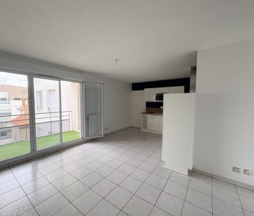 Location Appartement 2 pièces 45m² VILLEURBANNE 69100 - Photo 1