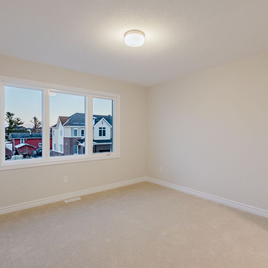 For Lease - 180 Ryan Reynolds Way, Orleans - Cumberland and Area, Ontario - Photo 1