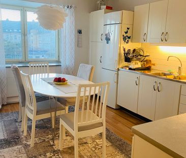 Kvinnlig inneboende sökes - Photo 3