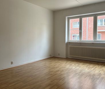 Södra stenbocksgatan 121 - Photo 2