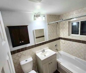 For Lease - 59 Flowertown Avenue, Brampton, Ontario - Photo 3