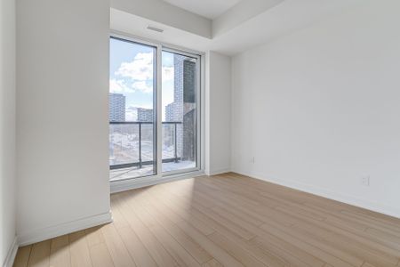 For Lease - 3071 Trafalgar Road Unit# 507, Oakville, Ontario - Photo 2