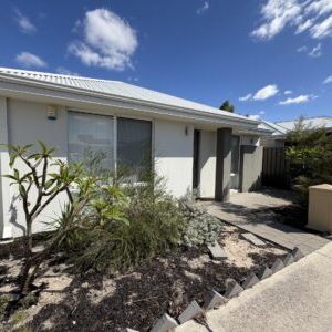 Three Bedroom Family Home! - Photo 1