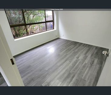2/16 Lyon Street, Essendon, Vic 3040 - Photo 3
