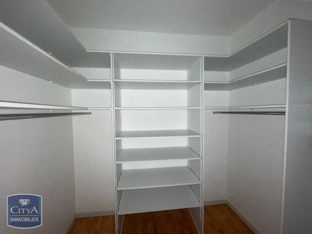 Location Appartement 2 pièces 69m² BOURG EN BRESSE 01000 - Photo 4