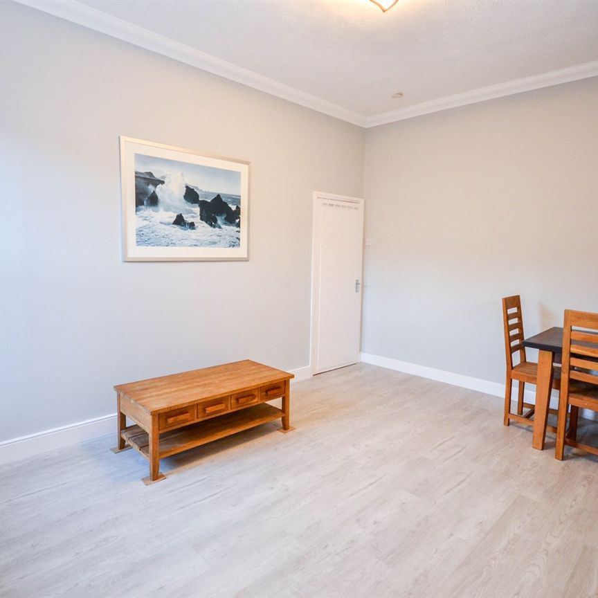 3 bed flat to rent in Salters Road, Gosforth, NE3 - Photo 1