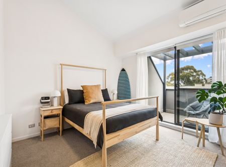 Executive Style Split-Level One Bedroom with Dual Balconies - Photo 4