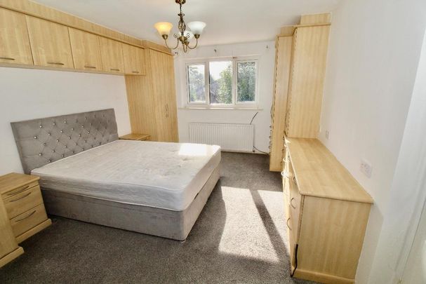 4 bedroom detached house to rent - Photo 1