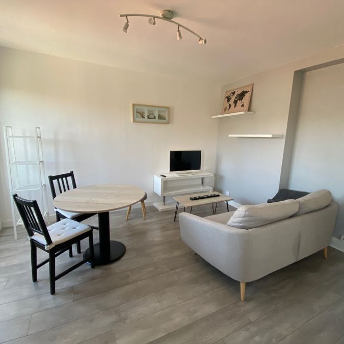 Location Appartement 2 pièces 35m² - Photo 1