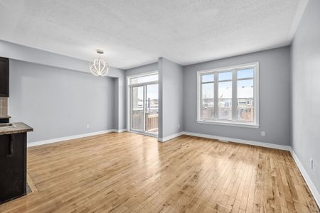 For Lease - 943 Klondike Road, Kanata, Ontario - Photo 2