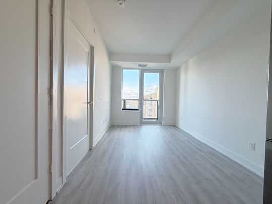 For Lease - 60 Central Park Roadway N/A Unit# 615, Toronto, Ontario - Photo 1