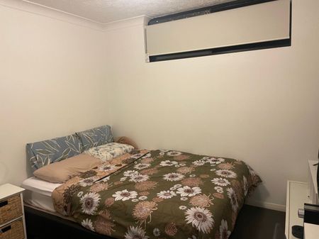 Highgate Hill - Photo 3