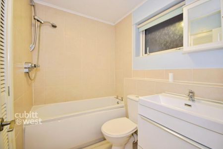 1 bedroom ground floor flat to rent - Photo 4