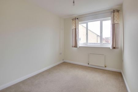 3 bedroom end of terrace house to rent - Photo 4