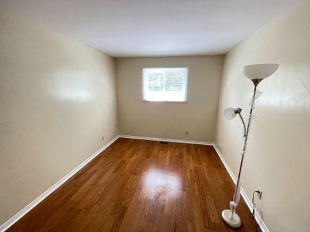 For Lease - 248 McLellan Court Unit# 1, Kingston, Ontario - Photo 5