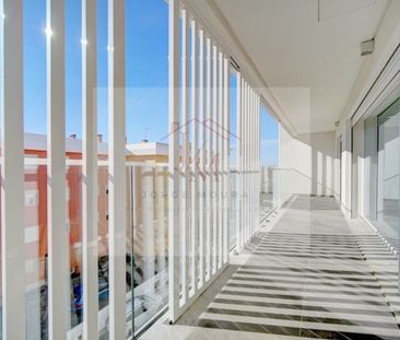 3 room luxury Apartment for rent in Cascais e Estoril, Cascais, Lisbon - Photo 1