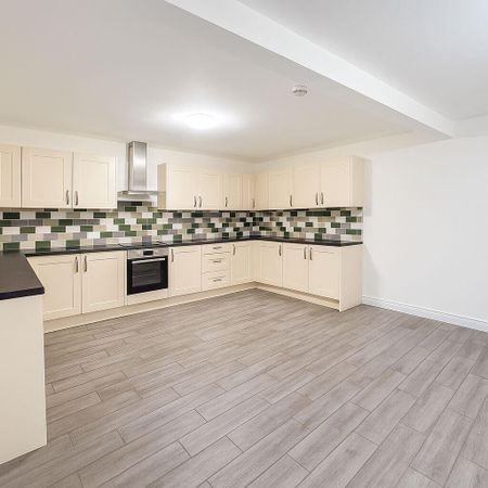 6 bedroom semi-detached house to rent - Photo 5