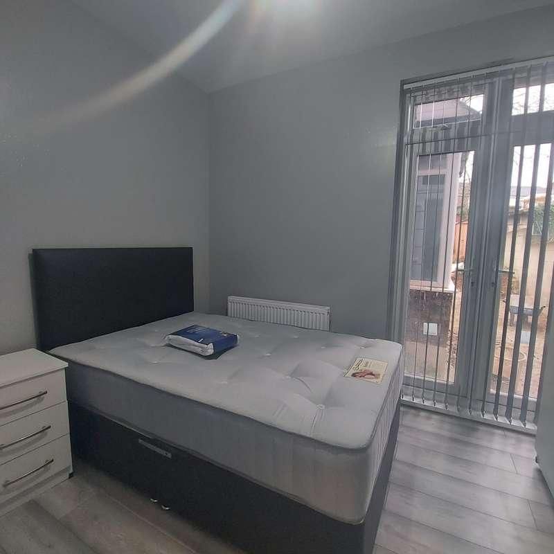 Avondale Road Room, Luton, LU1 - Photo 1